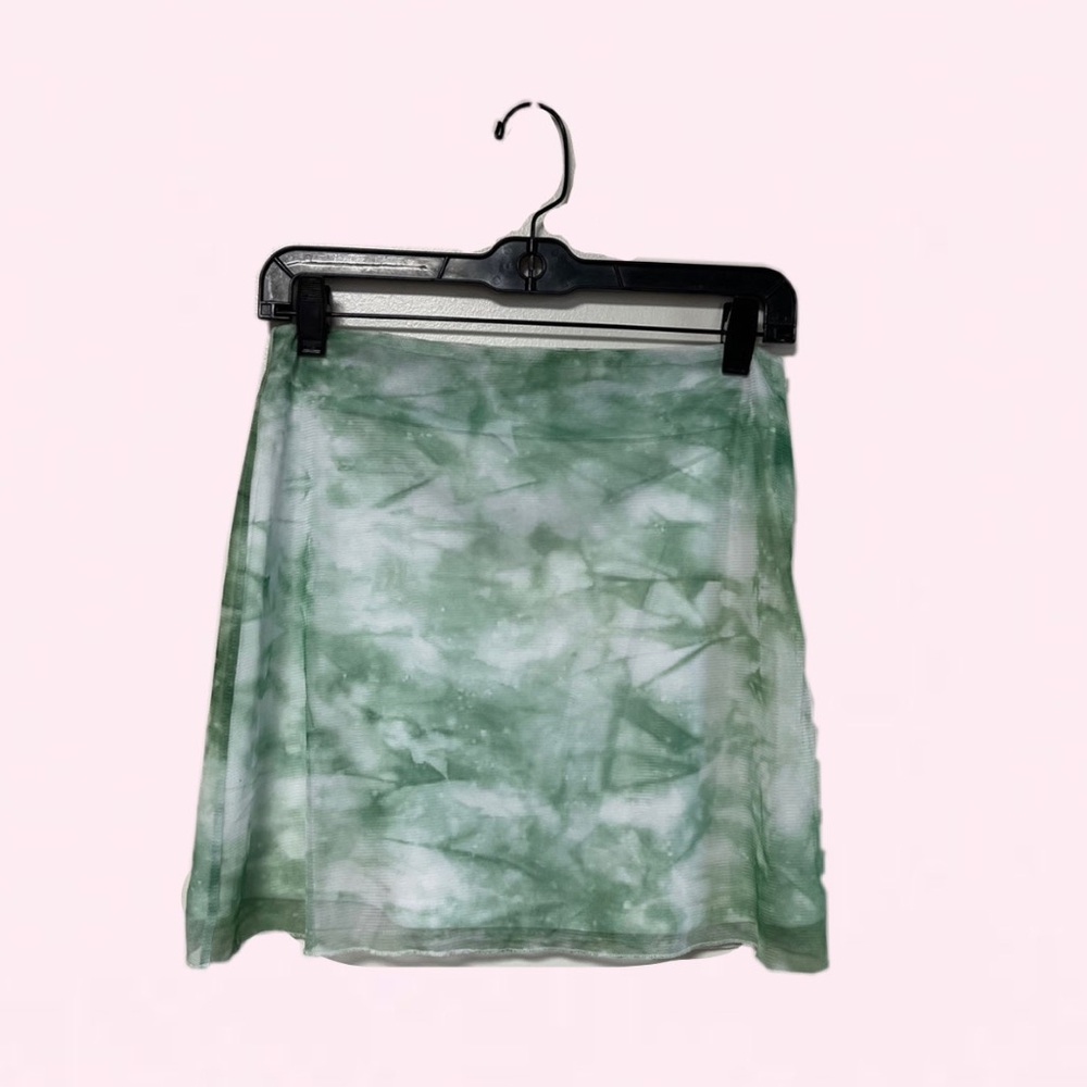 La Hearts green and white marbled mini skirt pacsun